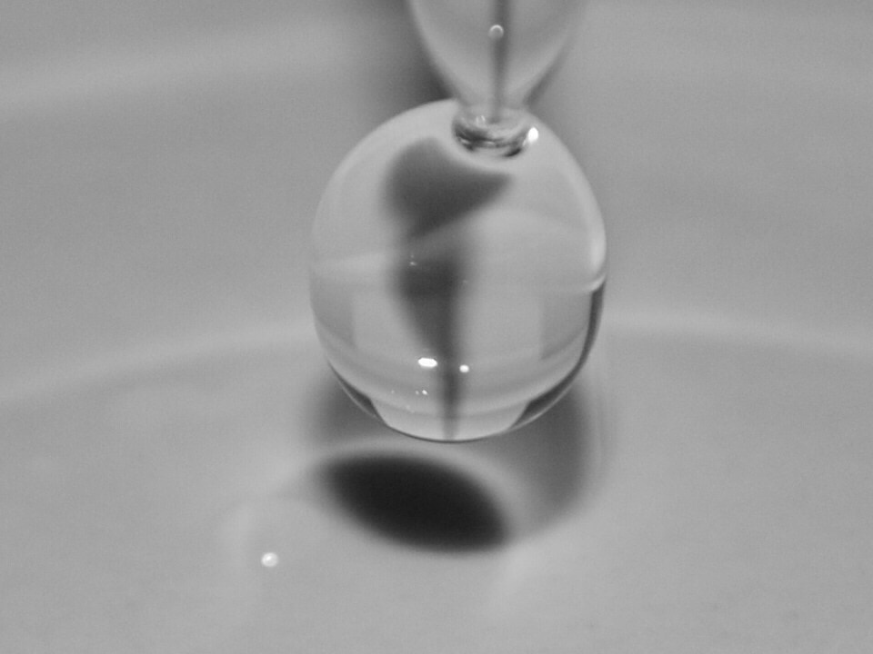 Freeze Water Droplet